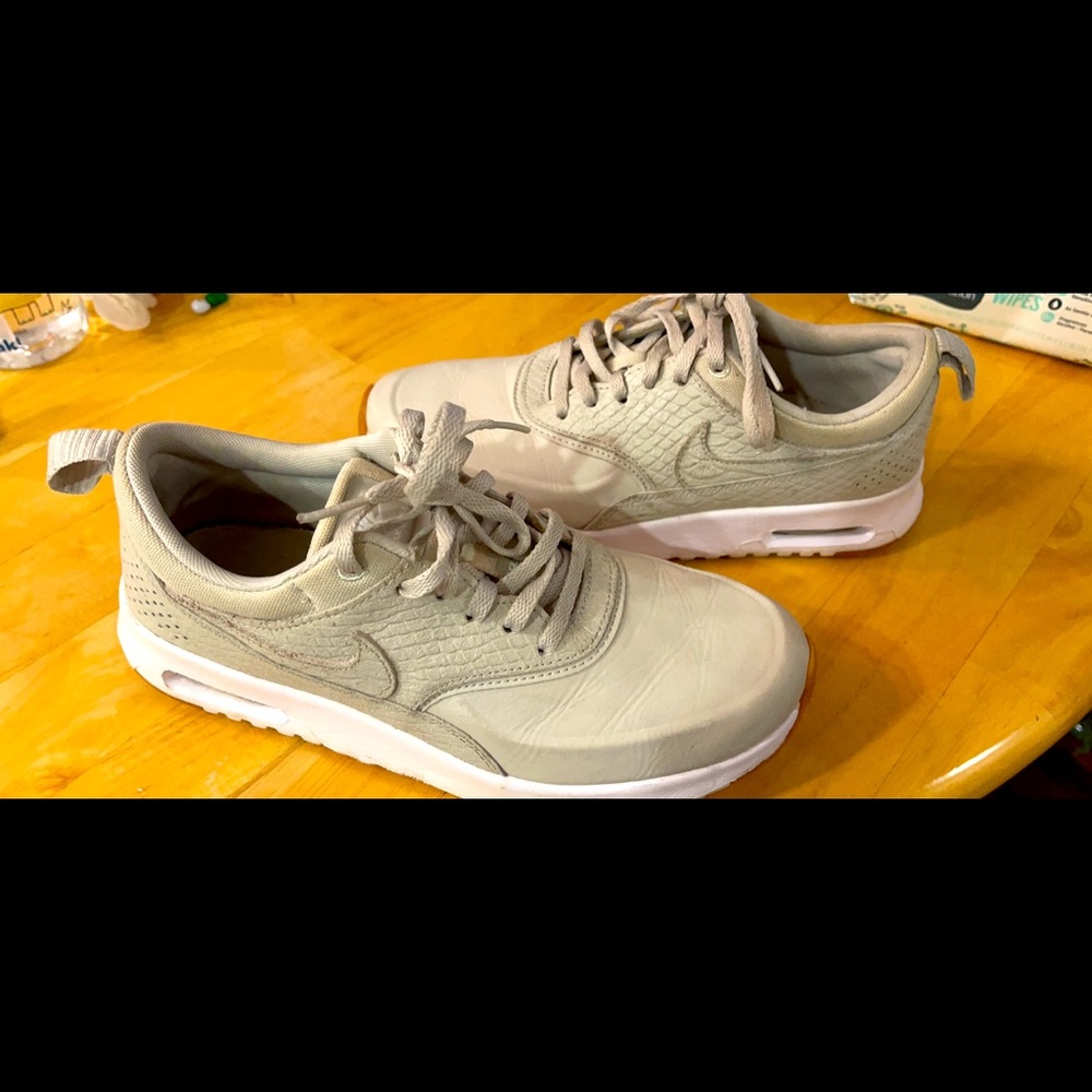 Women nikes